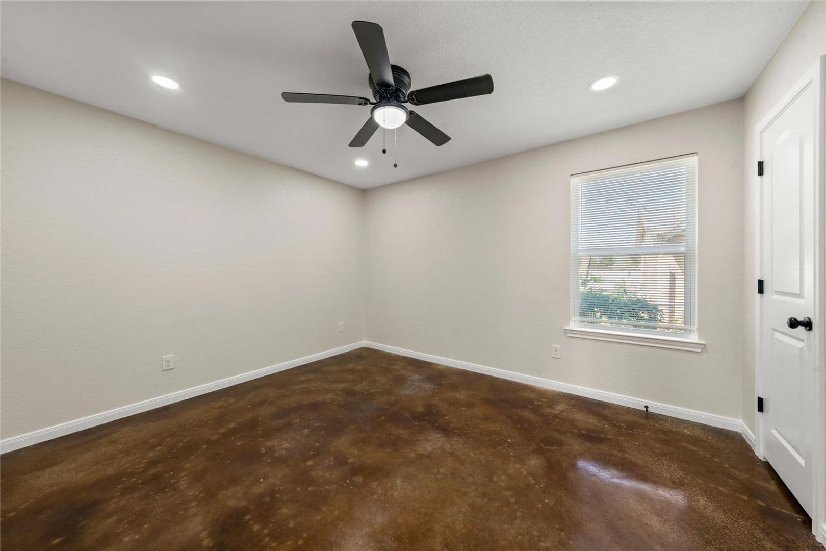 Waco Townhome: 1716 N 12th St