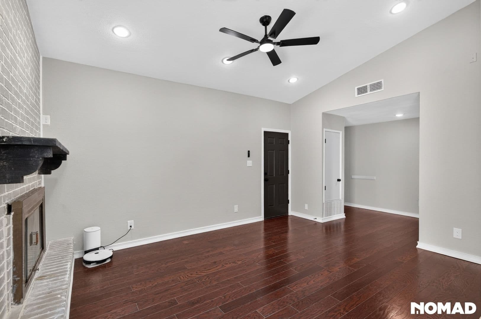 San Antonio House: 2715 Lakemist St