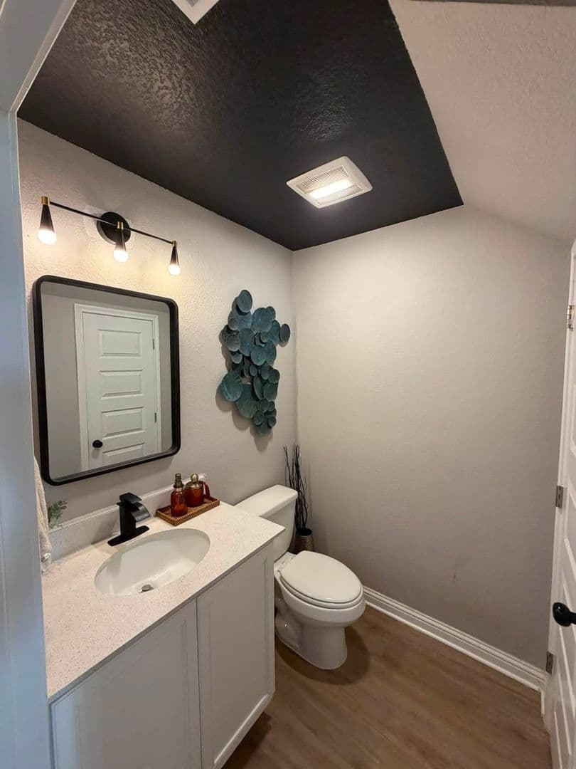 Austin House: 7403 Lauper Dr