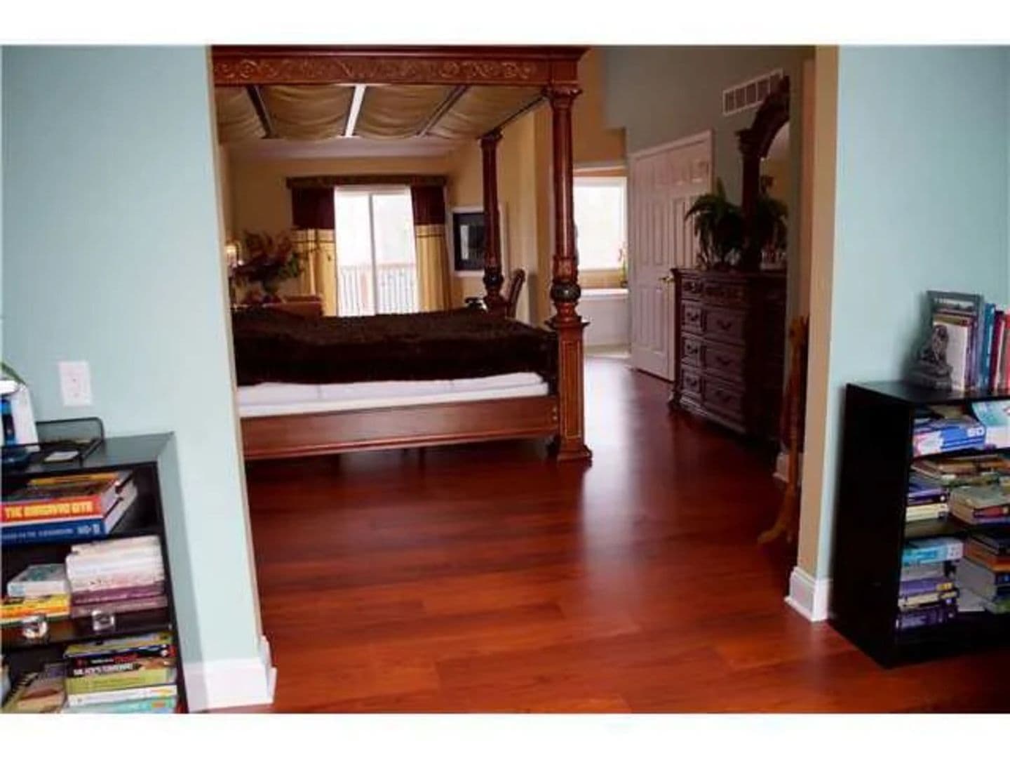 East Lansing Condo: 5957 Troyes Rd