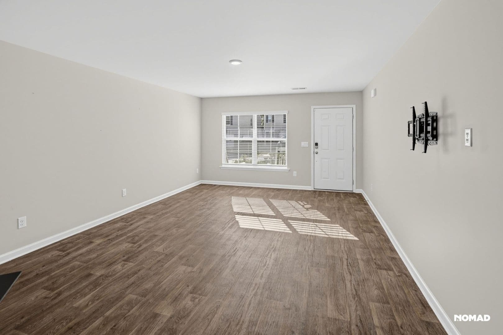 Columbia House: 162 Dunham Rd