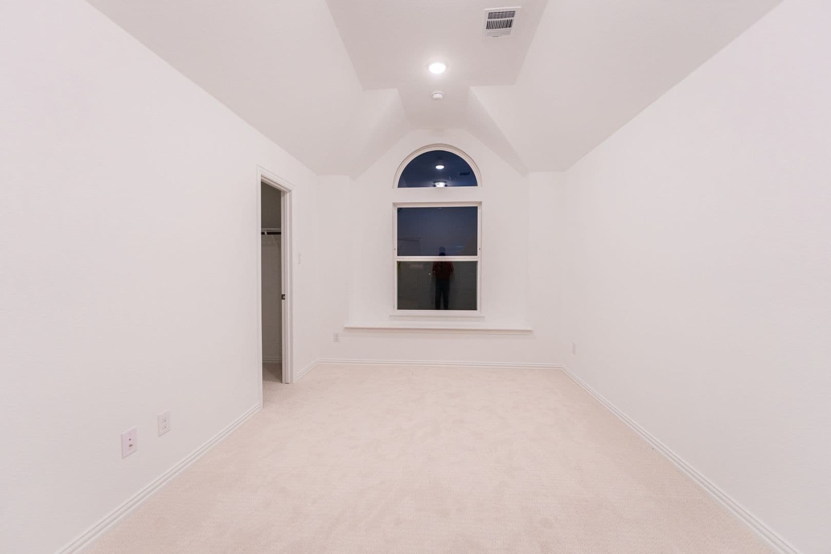 Haslet House: 1066 Lindsay Ln