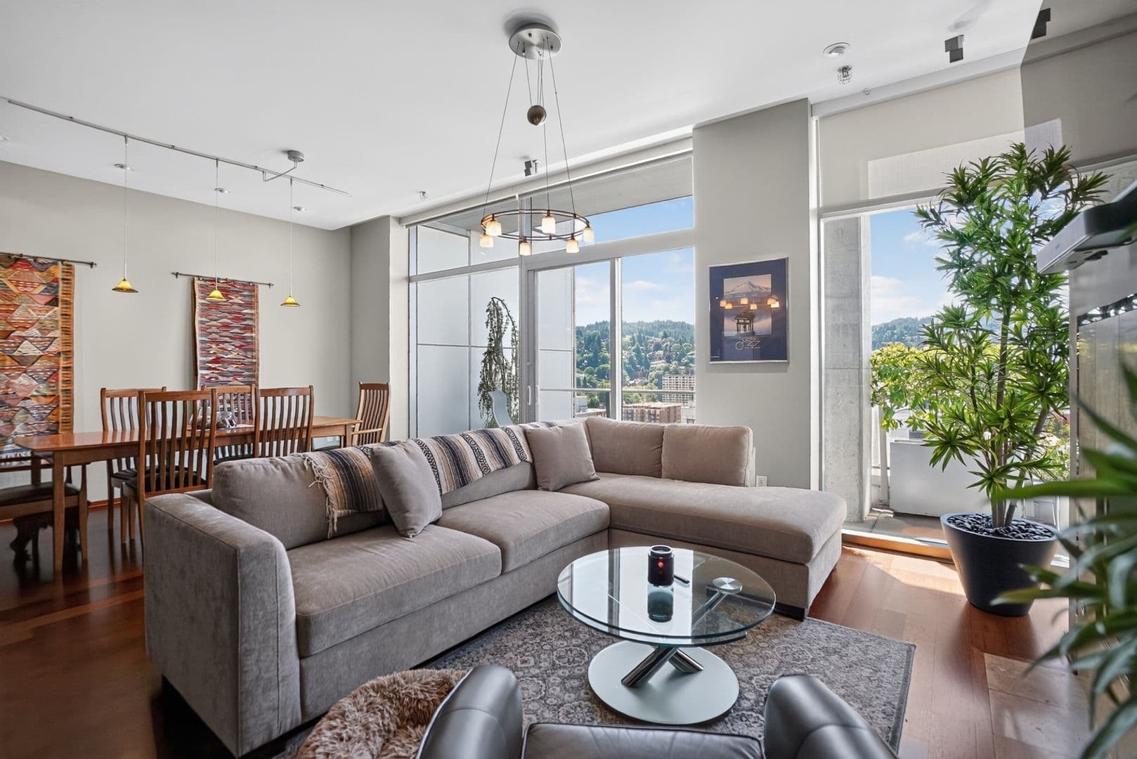 Portland Condo: 1221 Sw 10th Ave