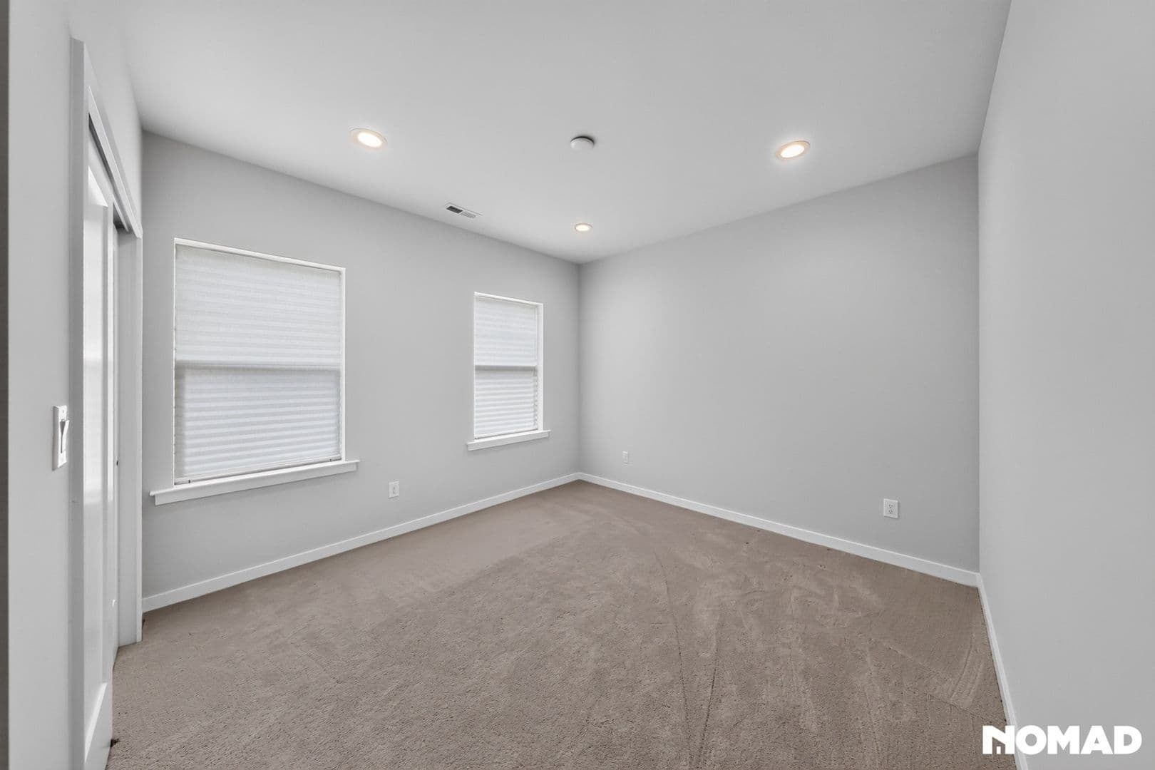 Middletown House: 1138 E Lock Rd