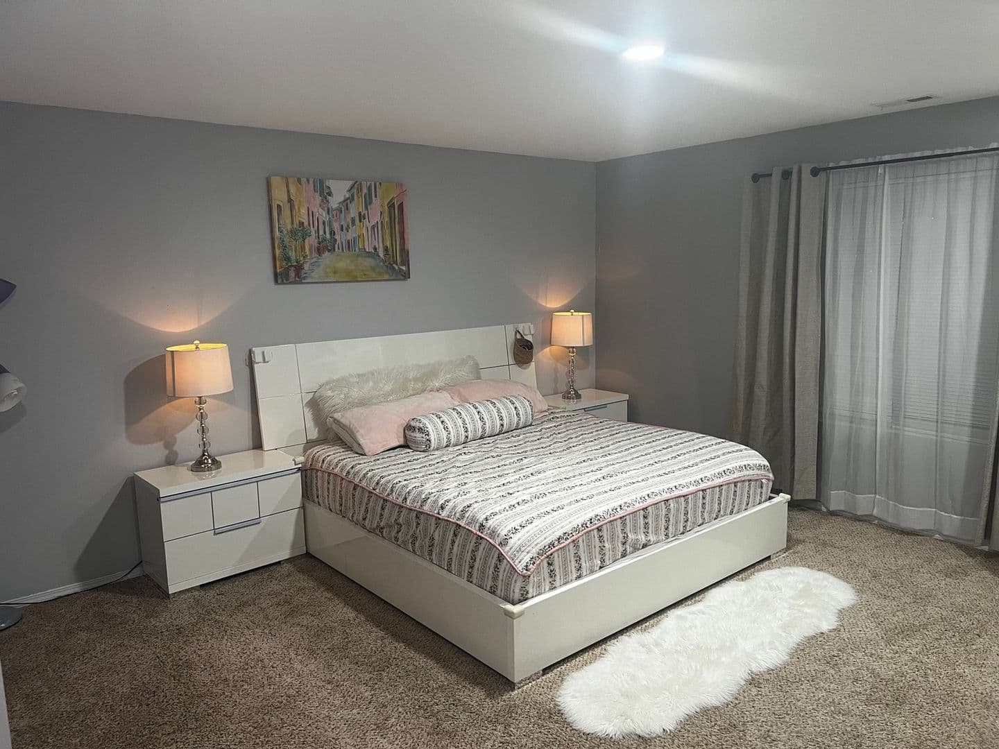 Kent House: 29088 215th Pl SE
