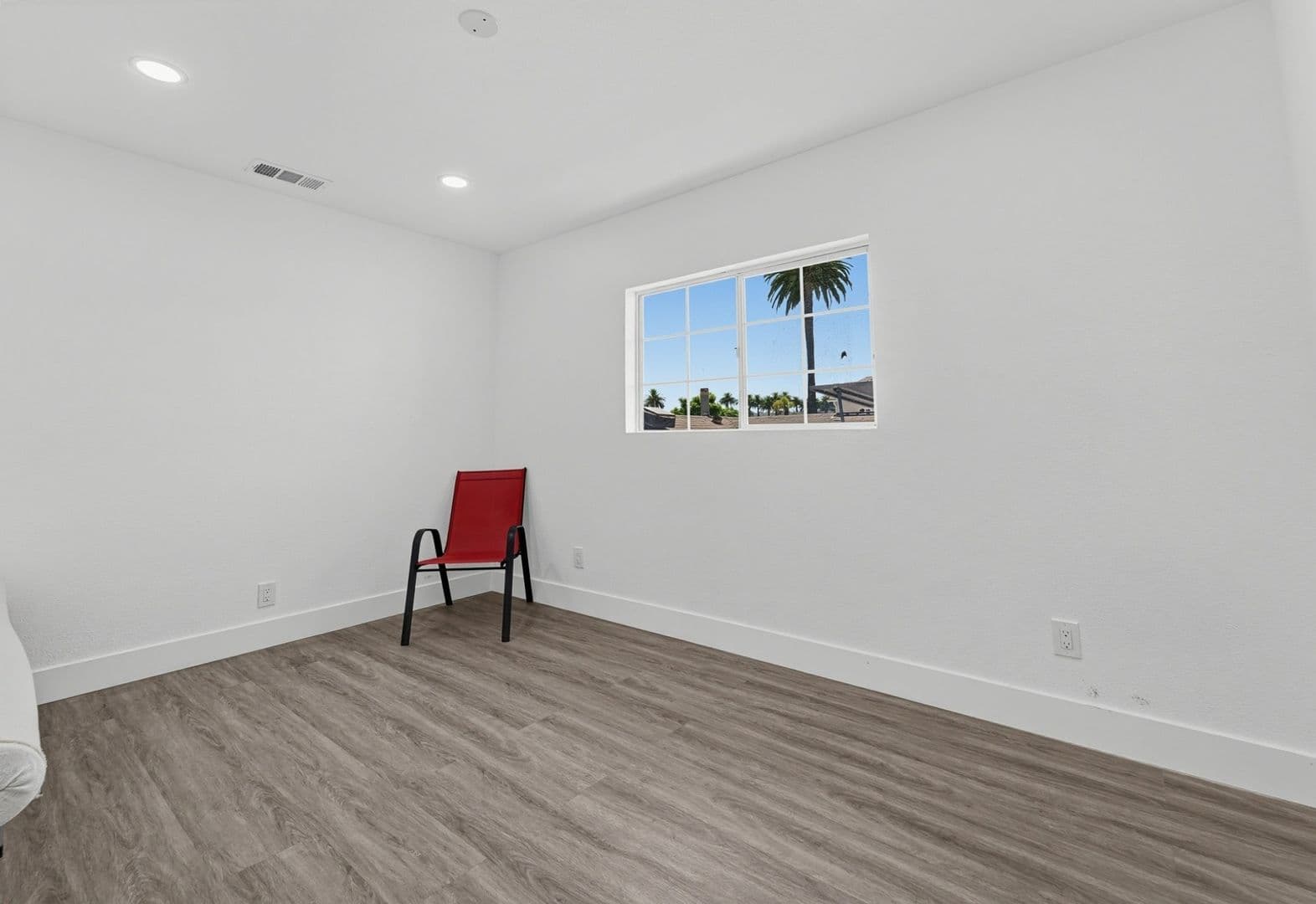 Los Angeles Townhome: 2703 Alsace Ave