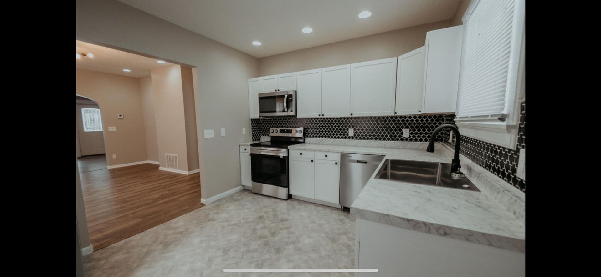 Louisville Townhome: 637 S 44th St