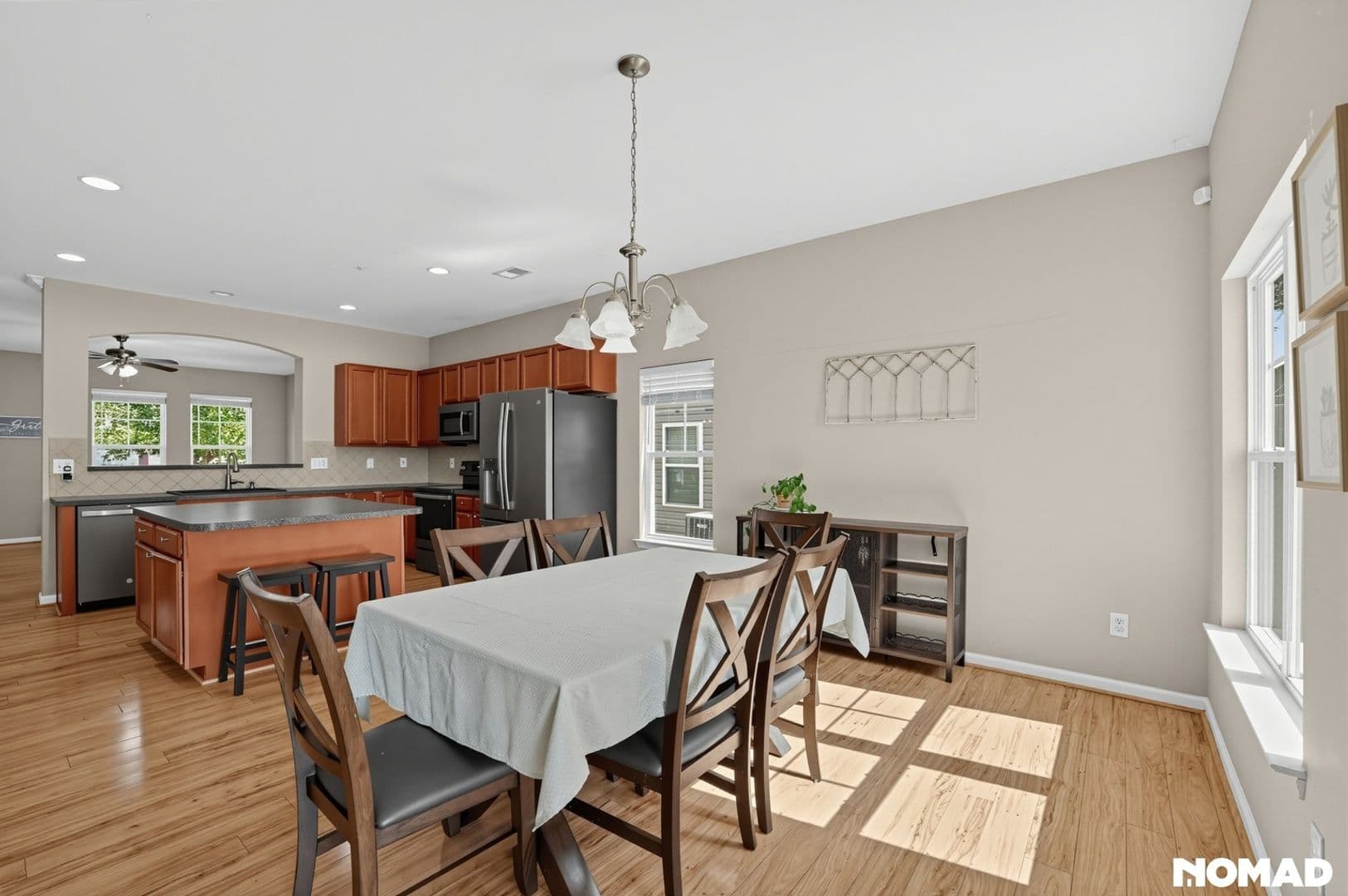 Simpsonville House: 302 Barrett Chase Dr