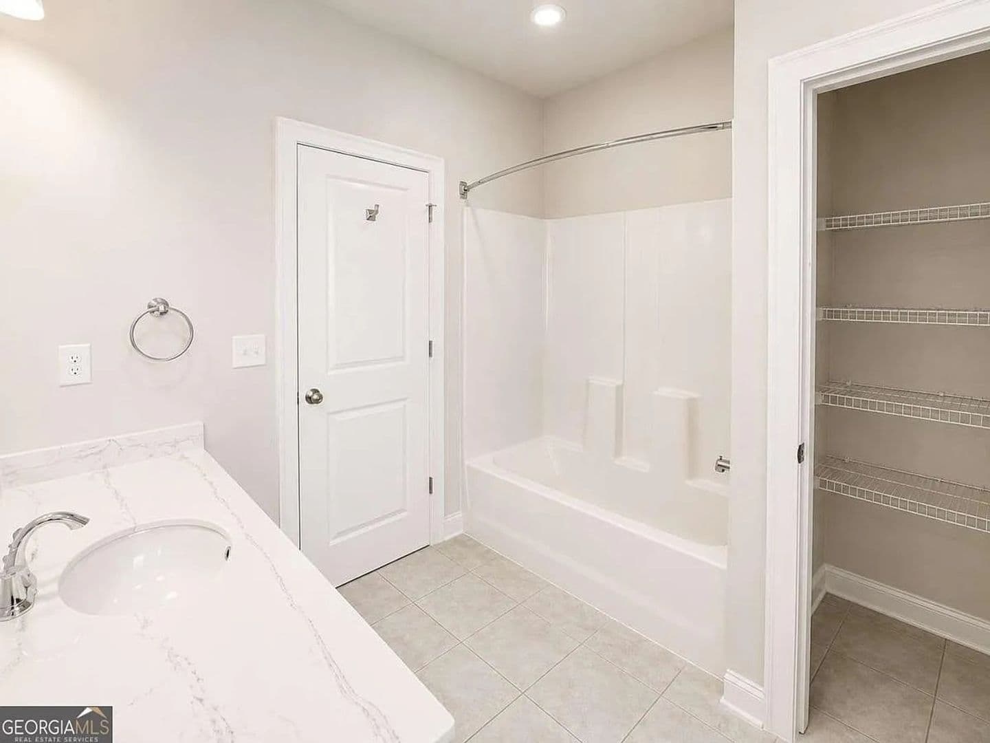 Mableton House: 1099 Hibiscus Way SW