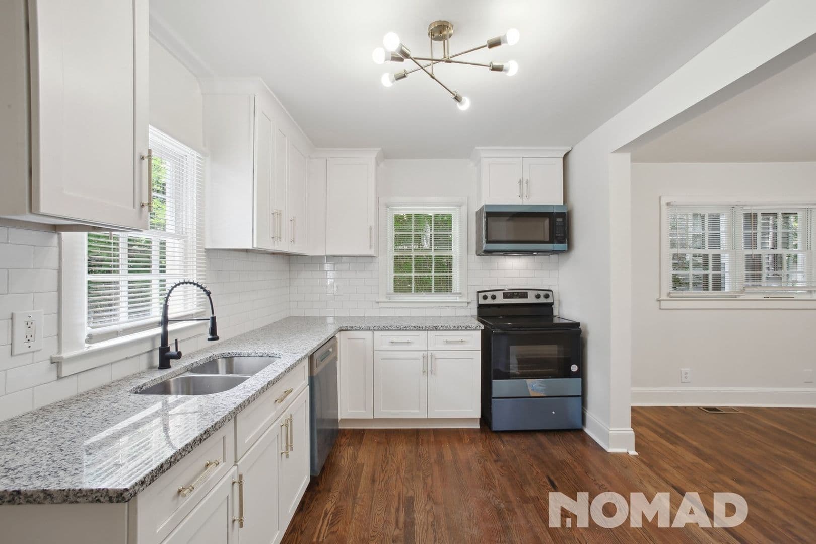 Atlanta House: 1370 Carnegie Ave