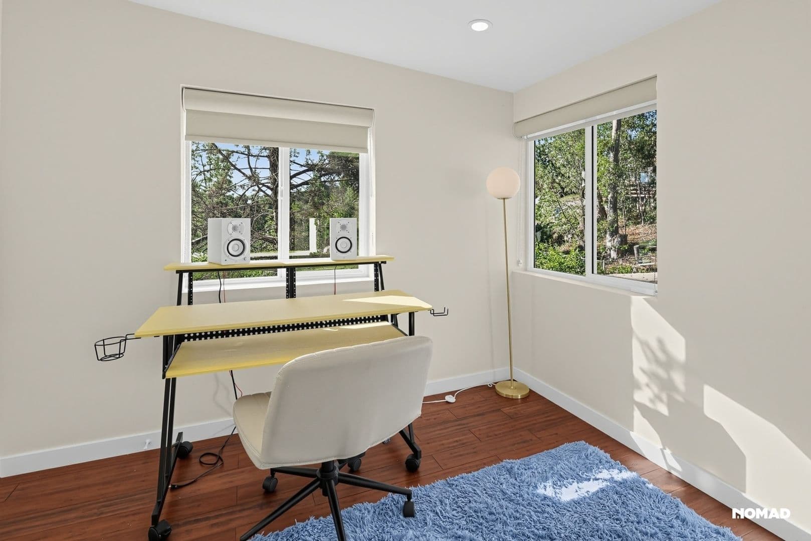 Los Angeles House: 4875 Wicopee Ave