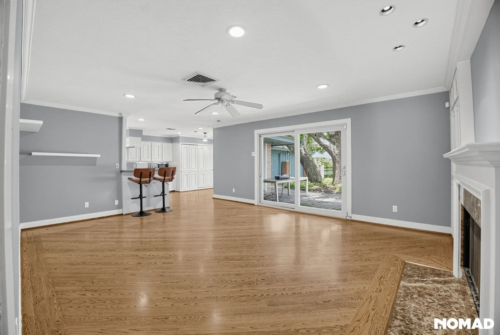 Houston House: 4726 Omeara Dr