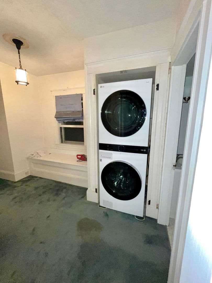 Andover House: 72 Elm St