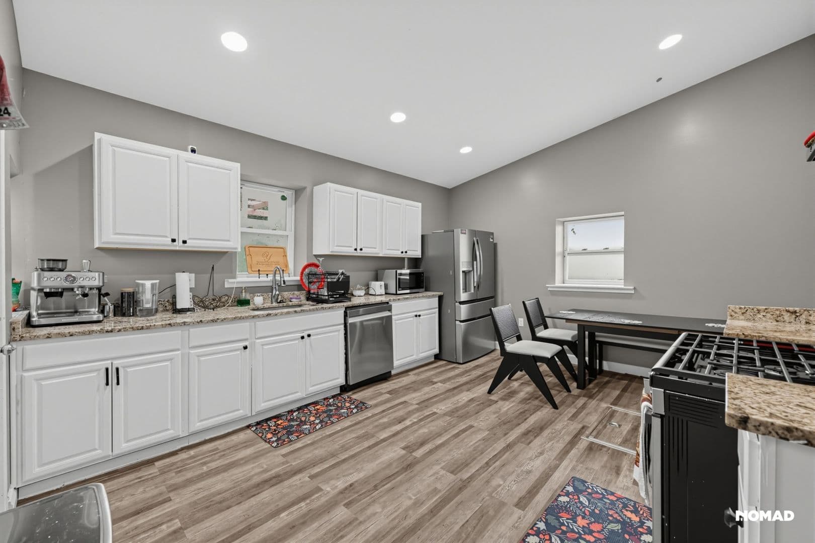 Washington House: 1627 W St SE