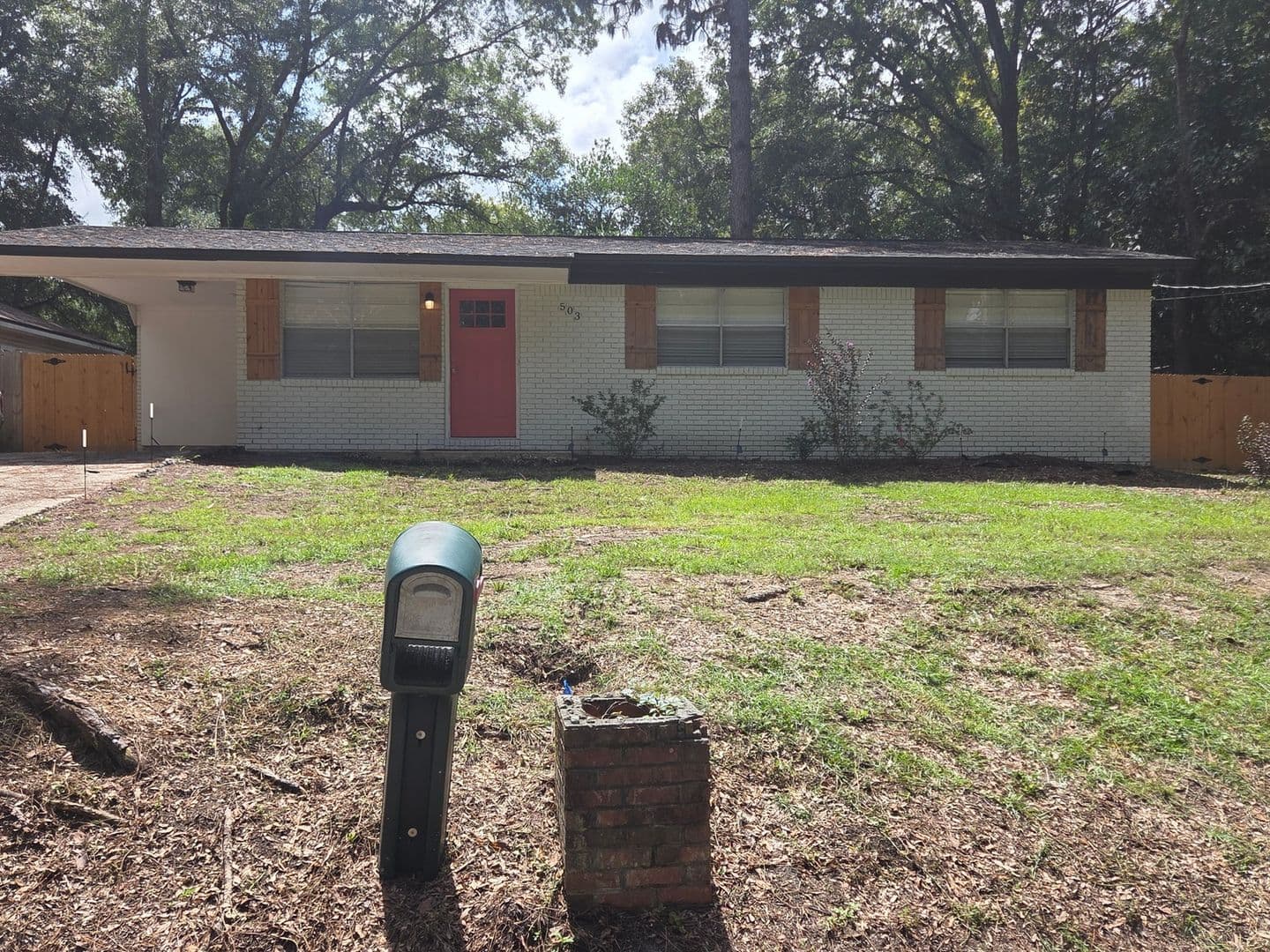 Crestview House: 503 Tall Pines St