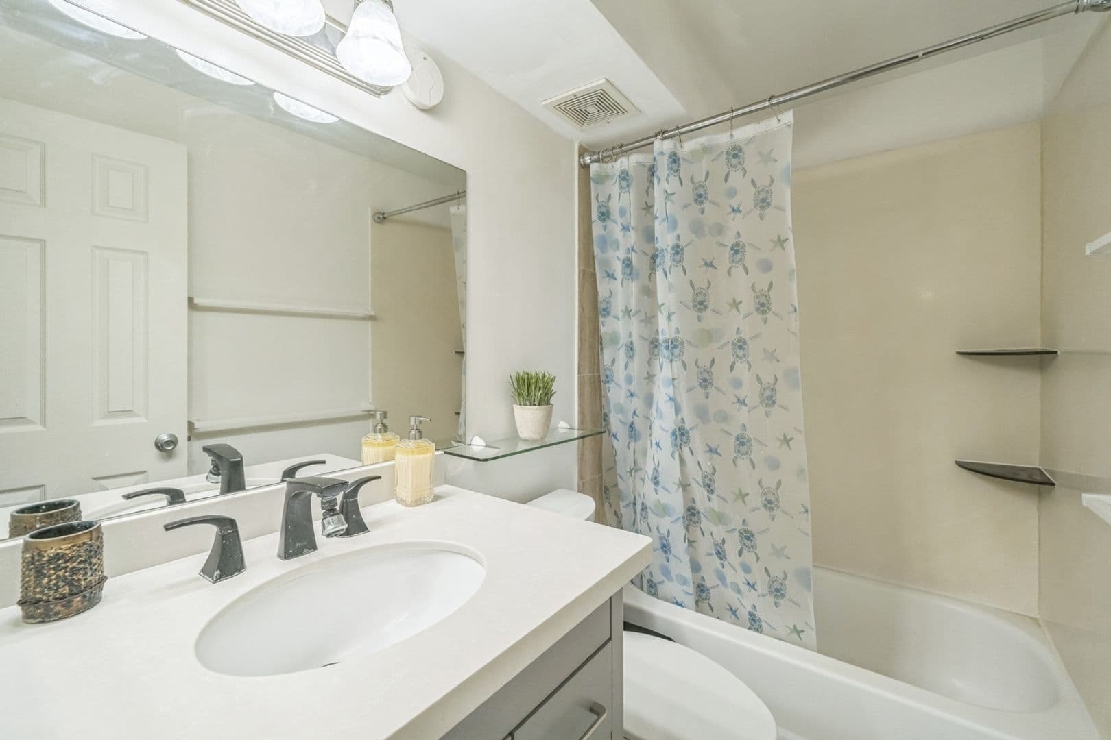 Honolulu Condo: 801 Ala Nioi Pl