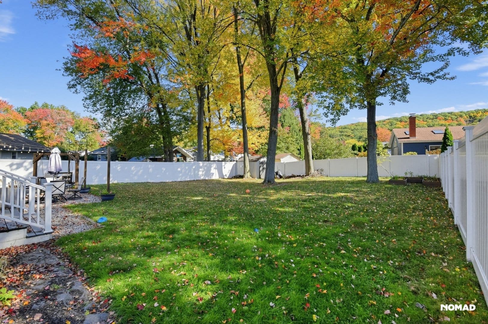 Newington House: 80 Knollwood Rd