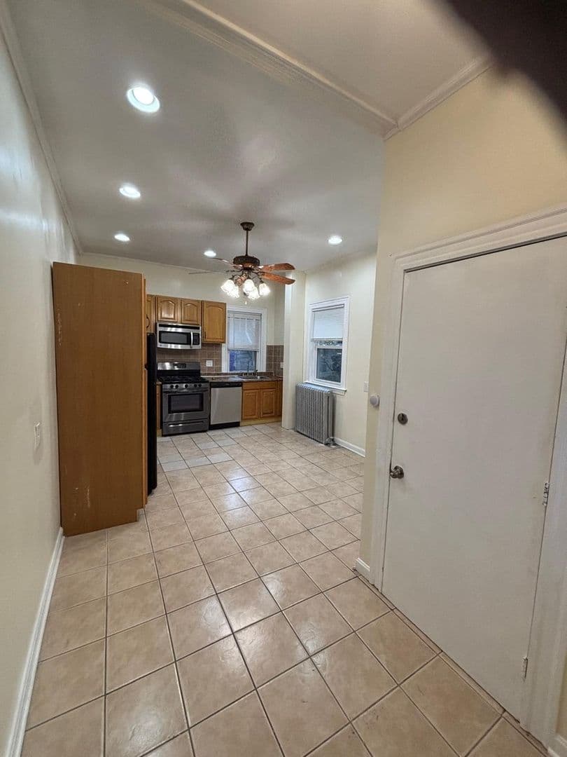 Malden Townhome: 675 Main St