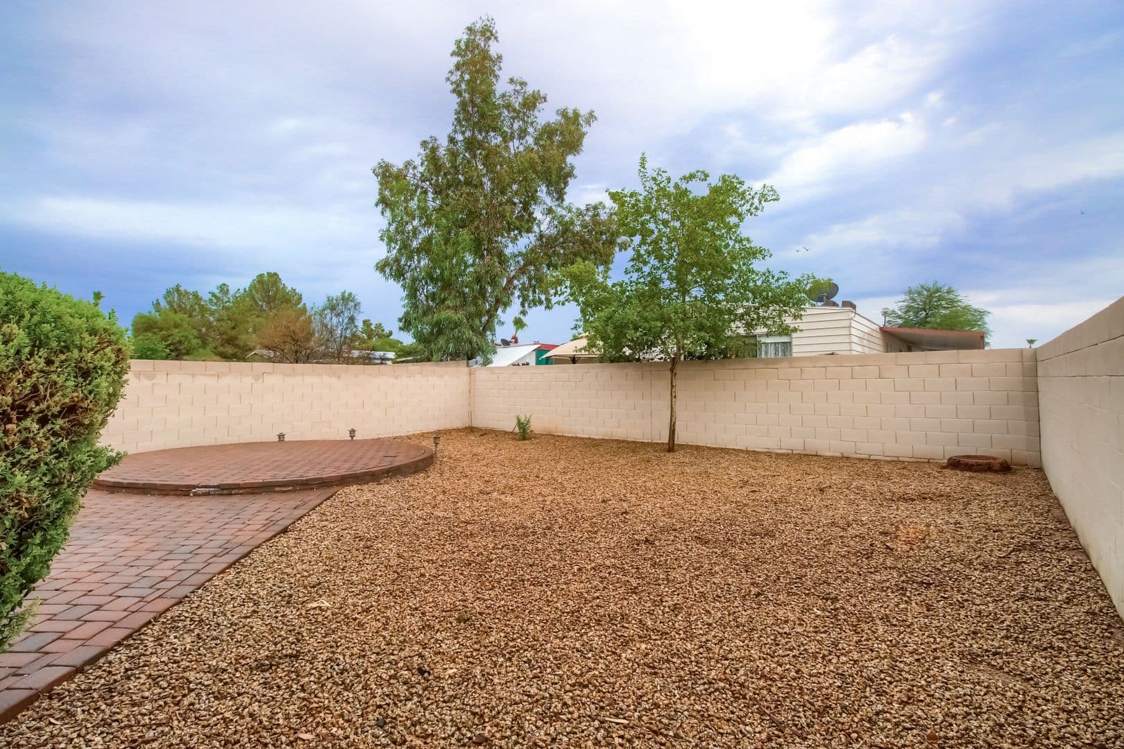 Phoenix House: 3033 E Wahalla Lane