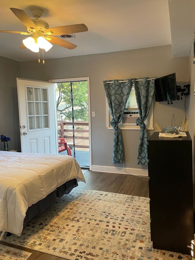 Wilmington Townhome: 1103 W 7th St