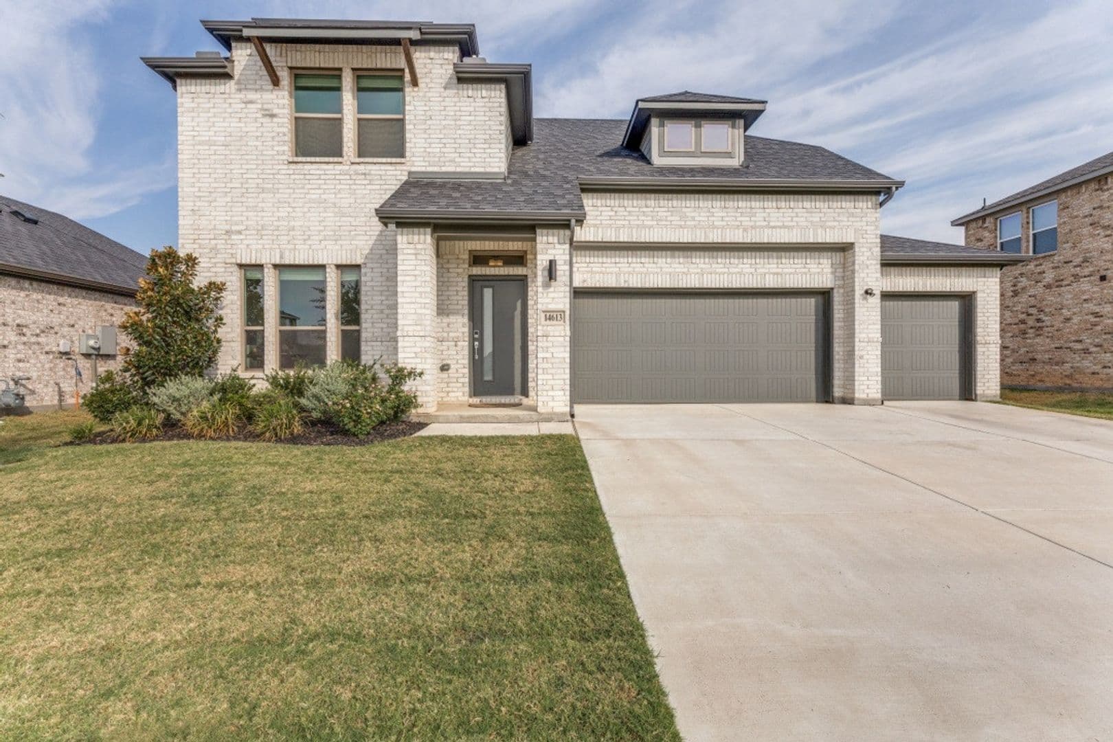 Haslet House: 14613 Wagon Train Trl