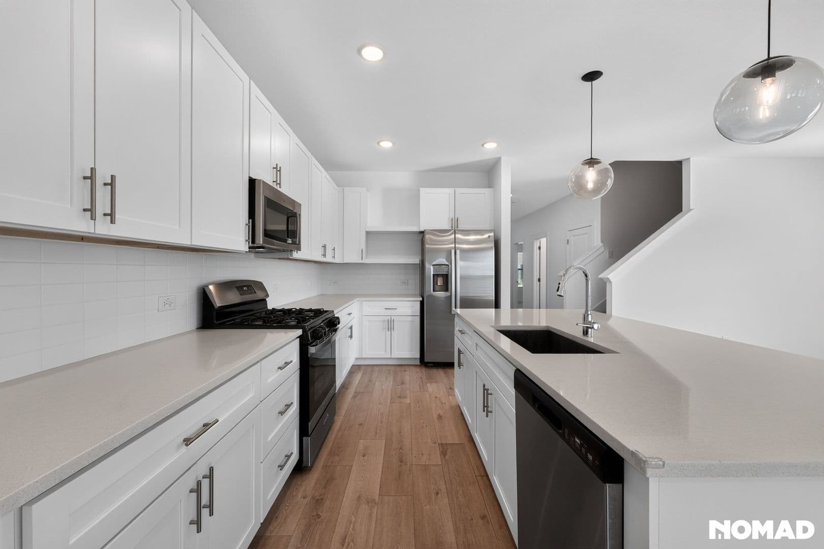 Seagoville House: 2512 Broken Bow Dr