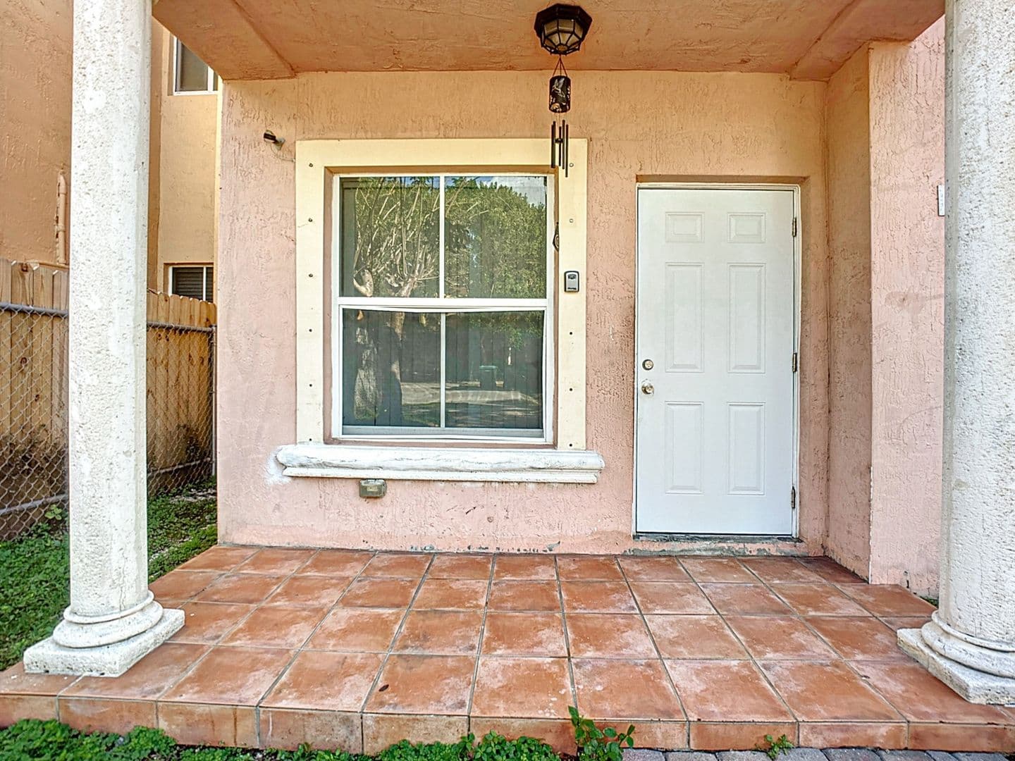 Homestead House: 965 SW 6th Ct