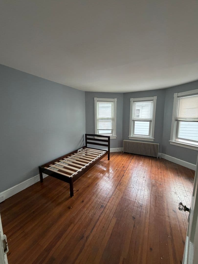 Paulsboro Townhome: 648 Beacon Ave