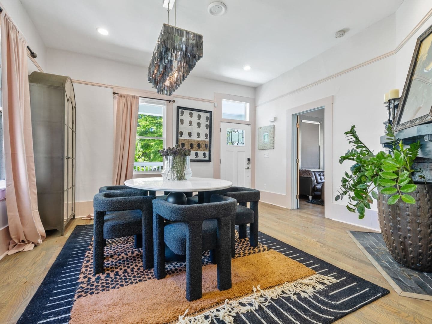 Atlanta House: 381 Lawton St Sw