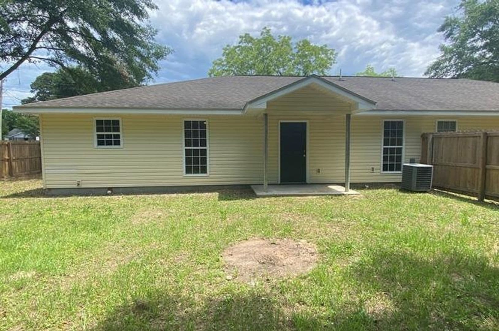 Columbus Townhome: 1741 Elvan Ave