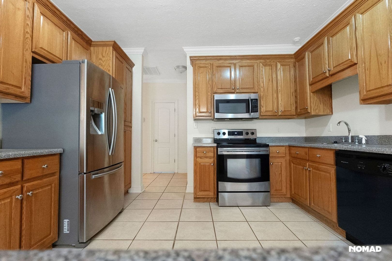 Albany House: 2729 Quail Run Dr