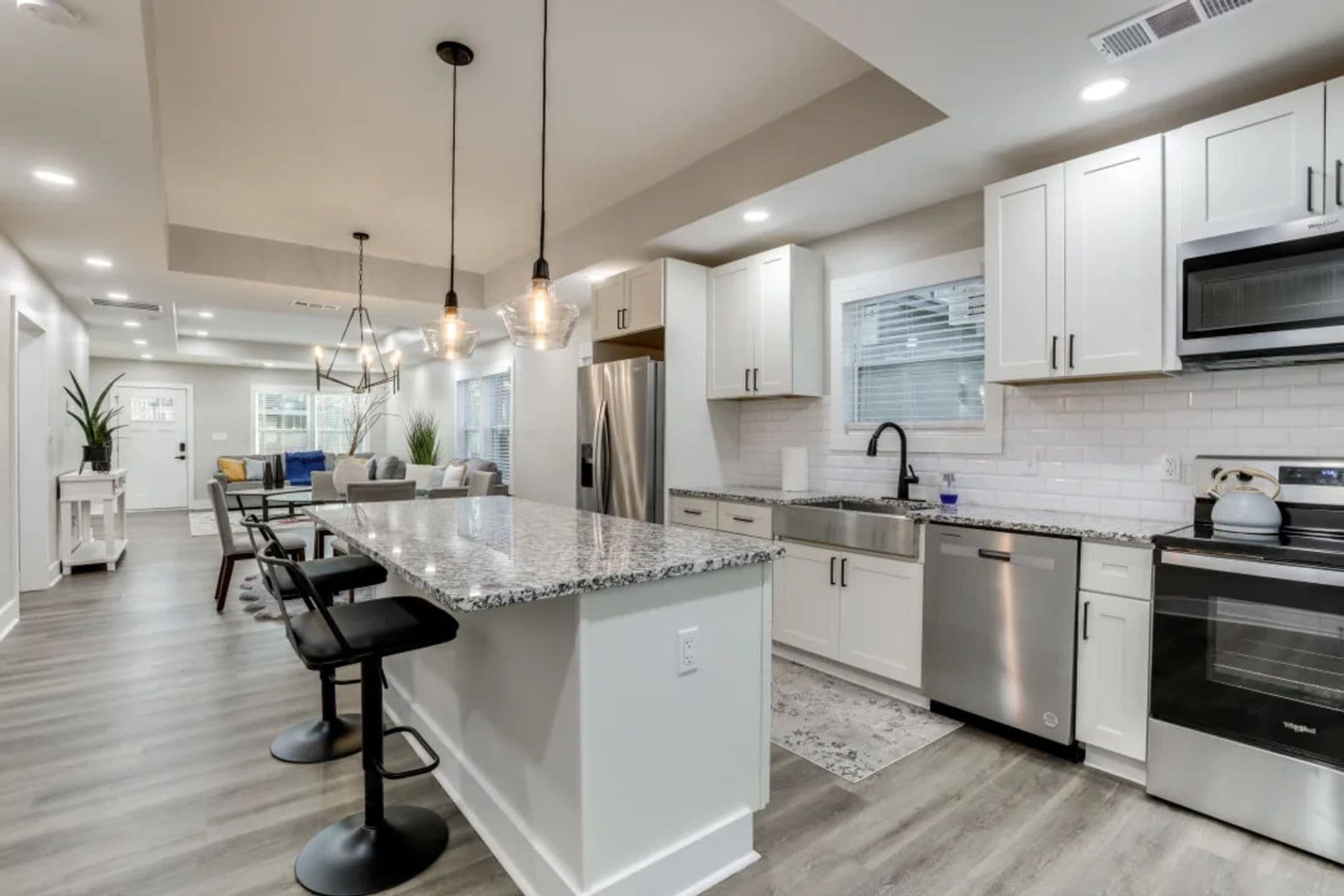 Atlanta House: 1429 Almont Dr Sw