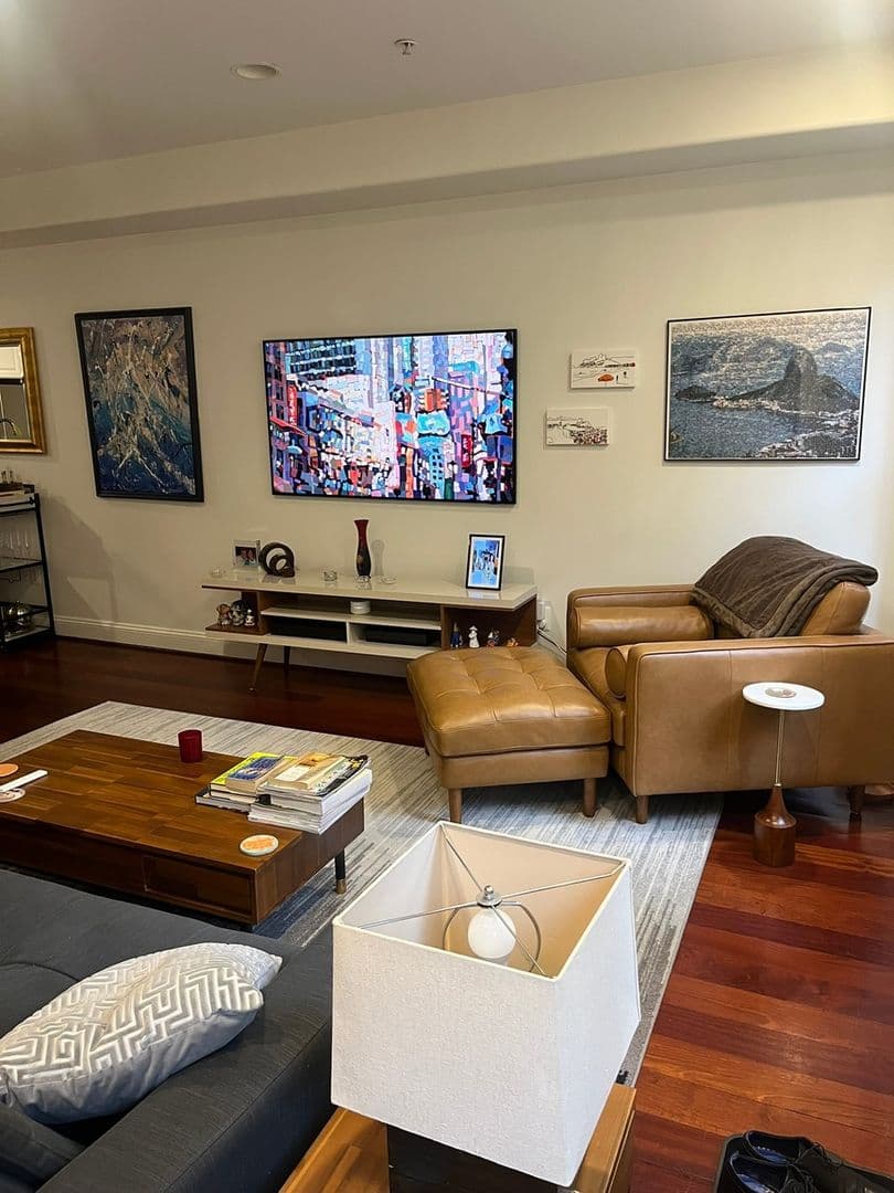 Washington Condo: 2132 11th St NW