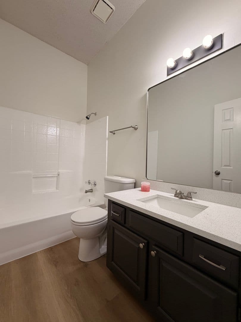 Fort Worth House: 7562 John T White Rd