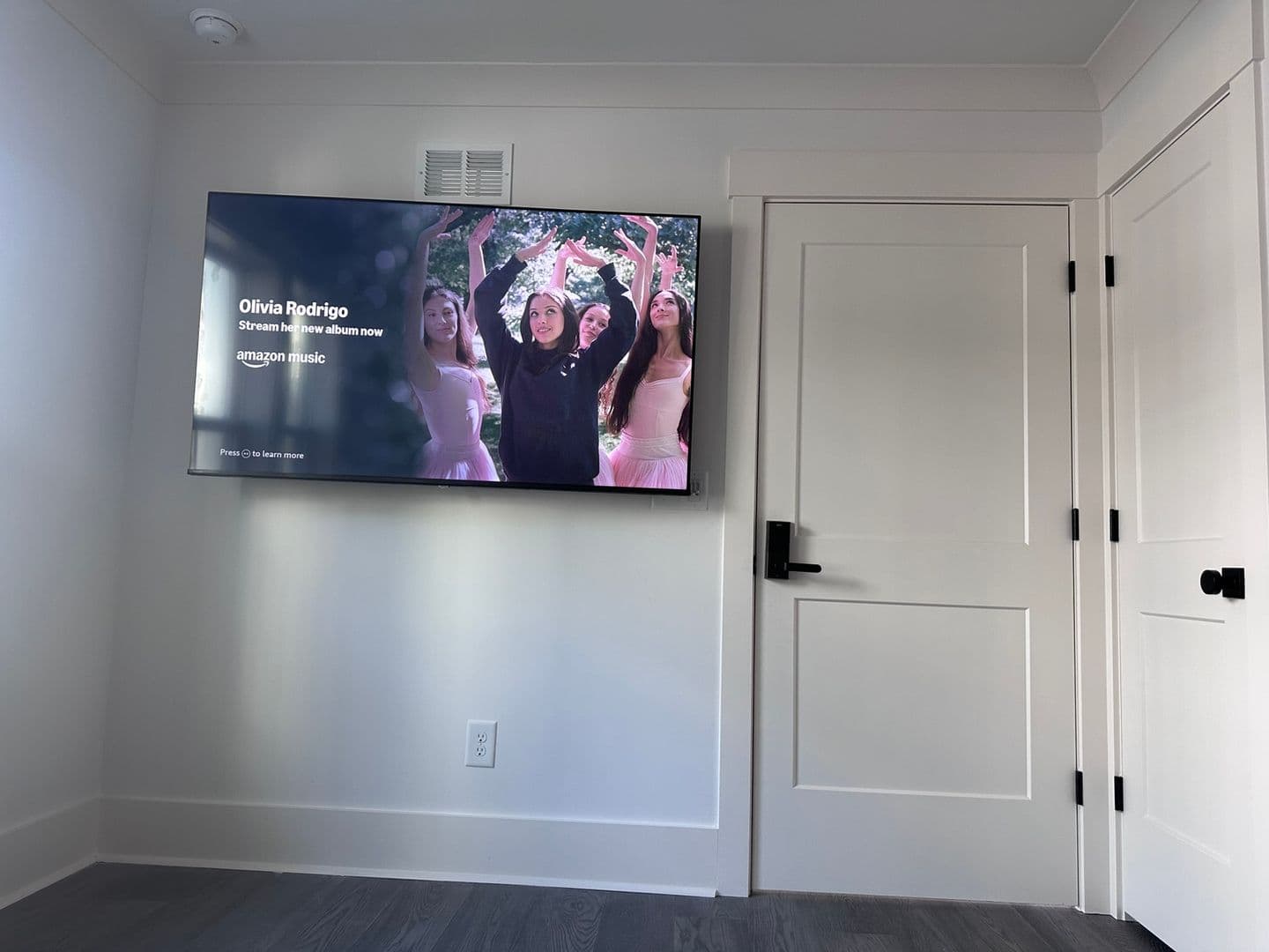 Charleston Townhome: 5 Nats Ct