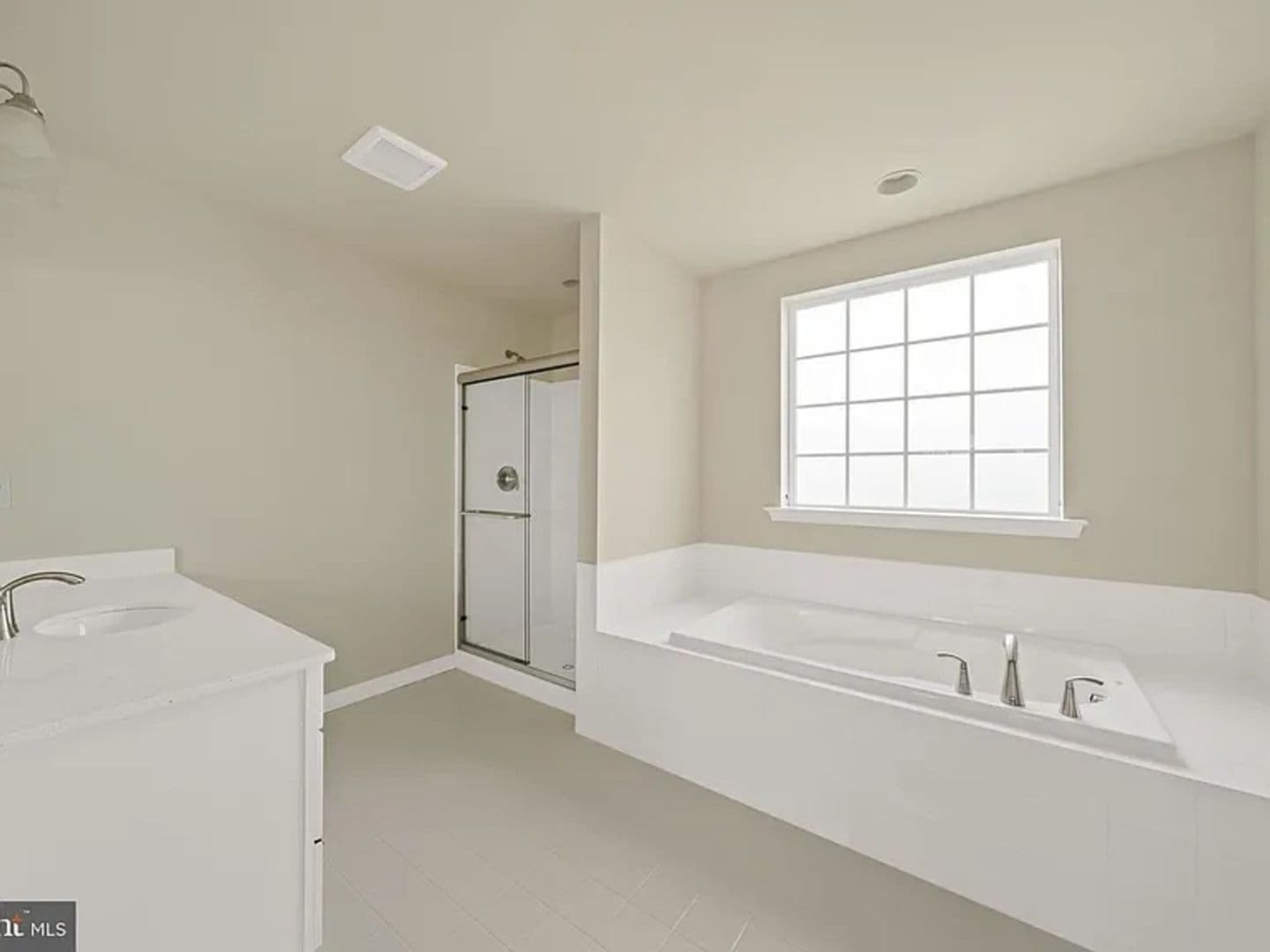 Middletown House: 635 Corbit Dr