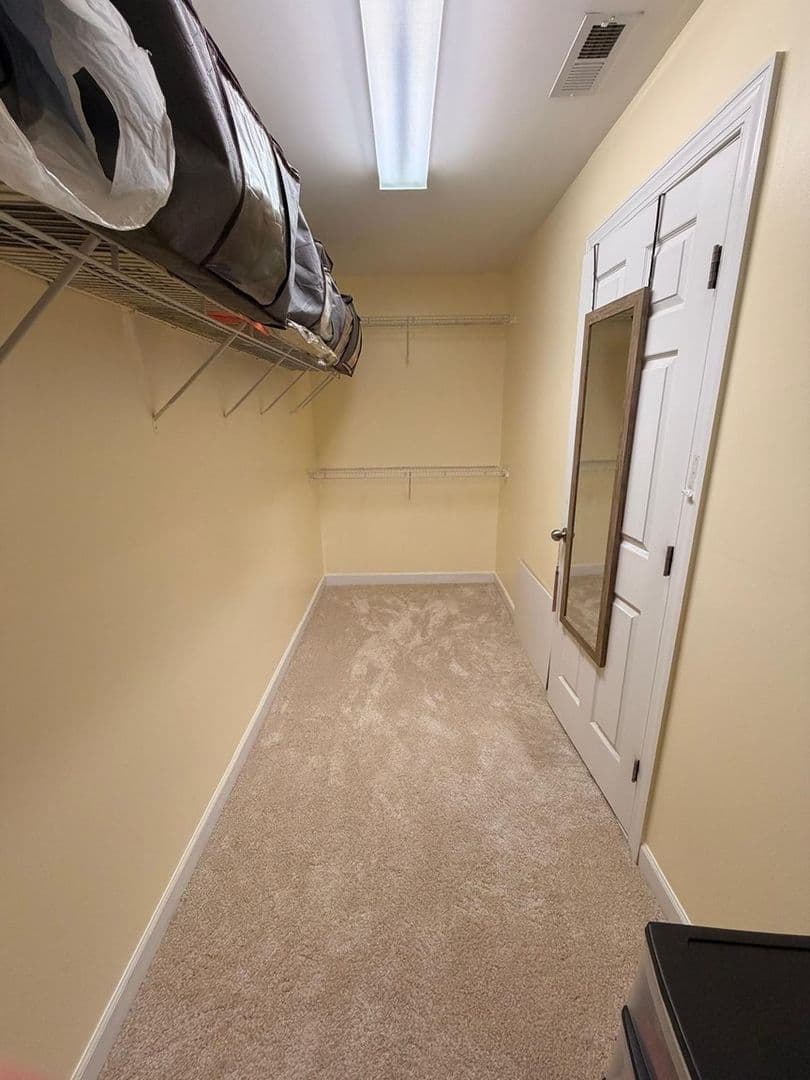 Cary House: 606 Gravel Brook Ct