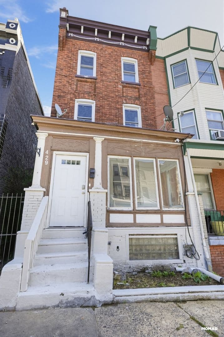 Philadelphia Townhome: 429 N 62nd St