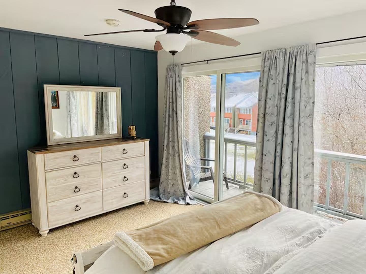 Hunter Townhome: 65 Scribner Hollow Rd