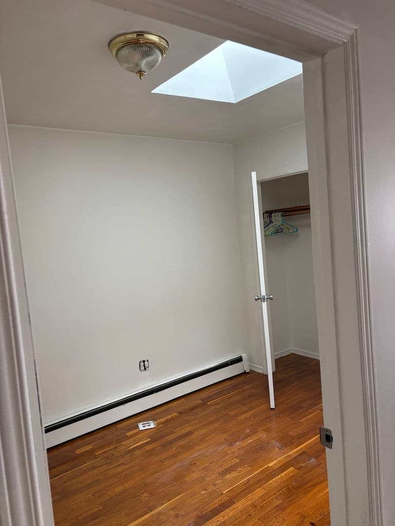 Far Rockaway Townhome: 1035 Gipson St