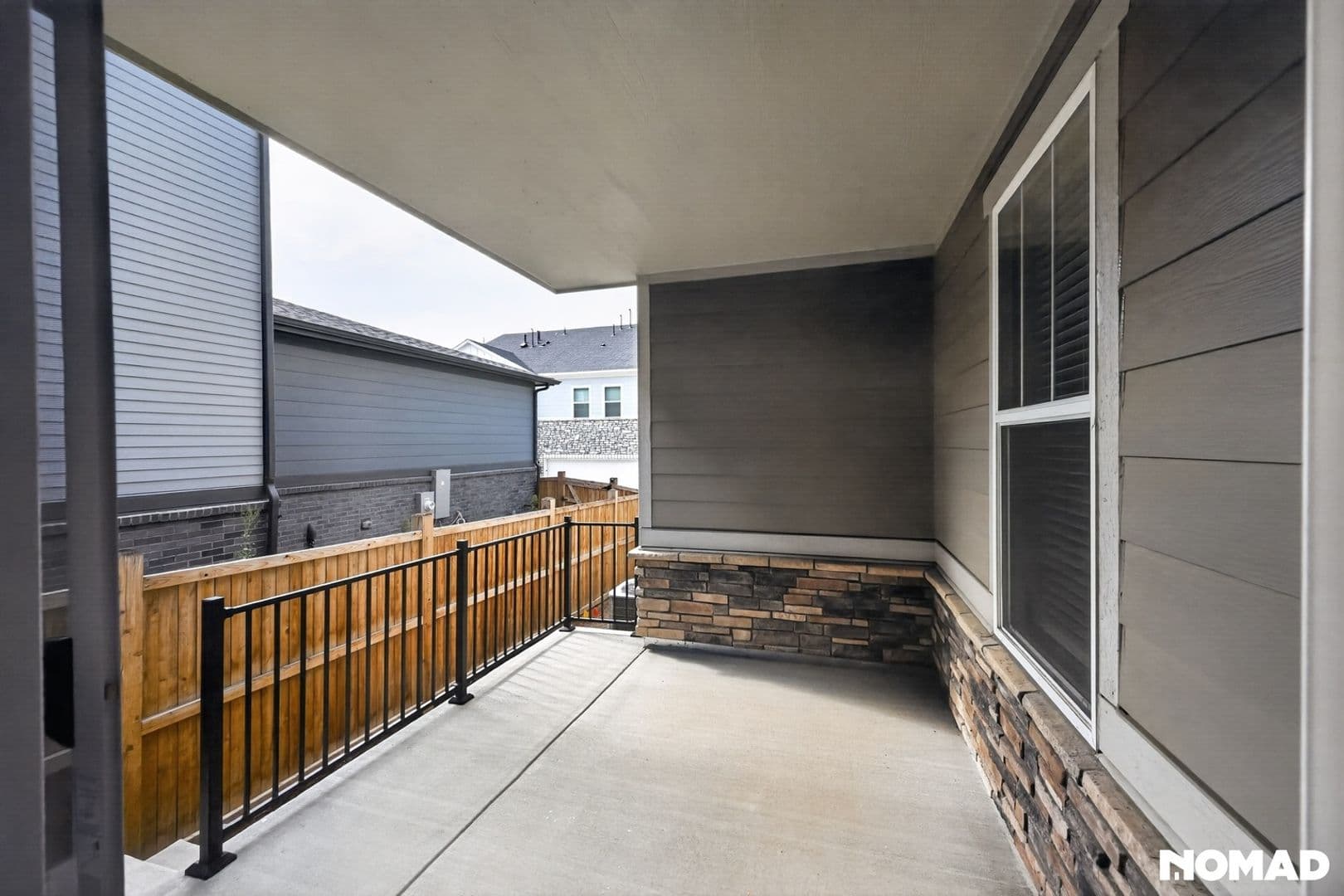 Aurora Townhome: 745 N Tempe St