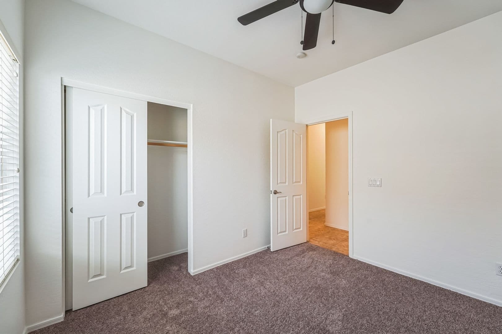 Gilbert House: 1268 E Birdland Dr