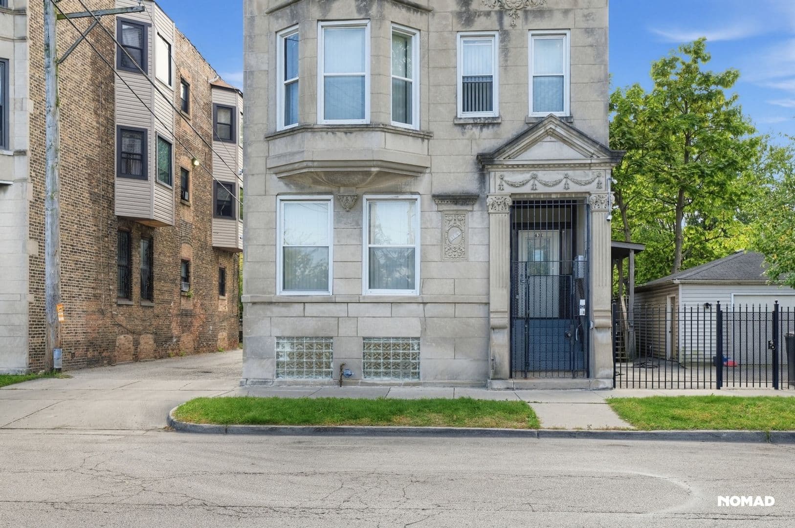 Chicago Townhome: 63 E 56th st