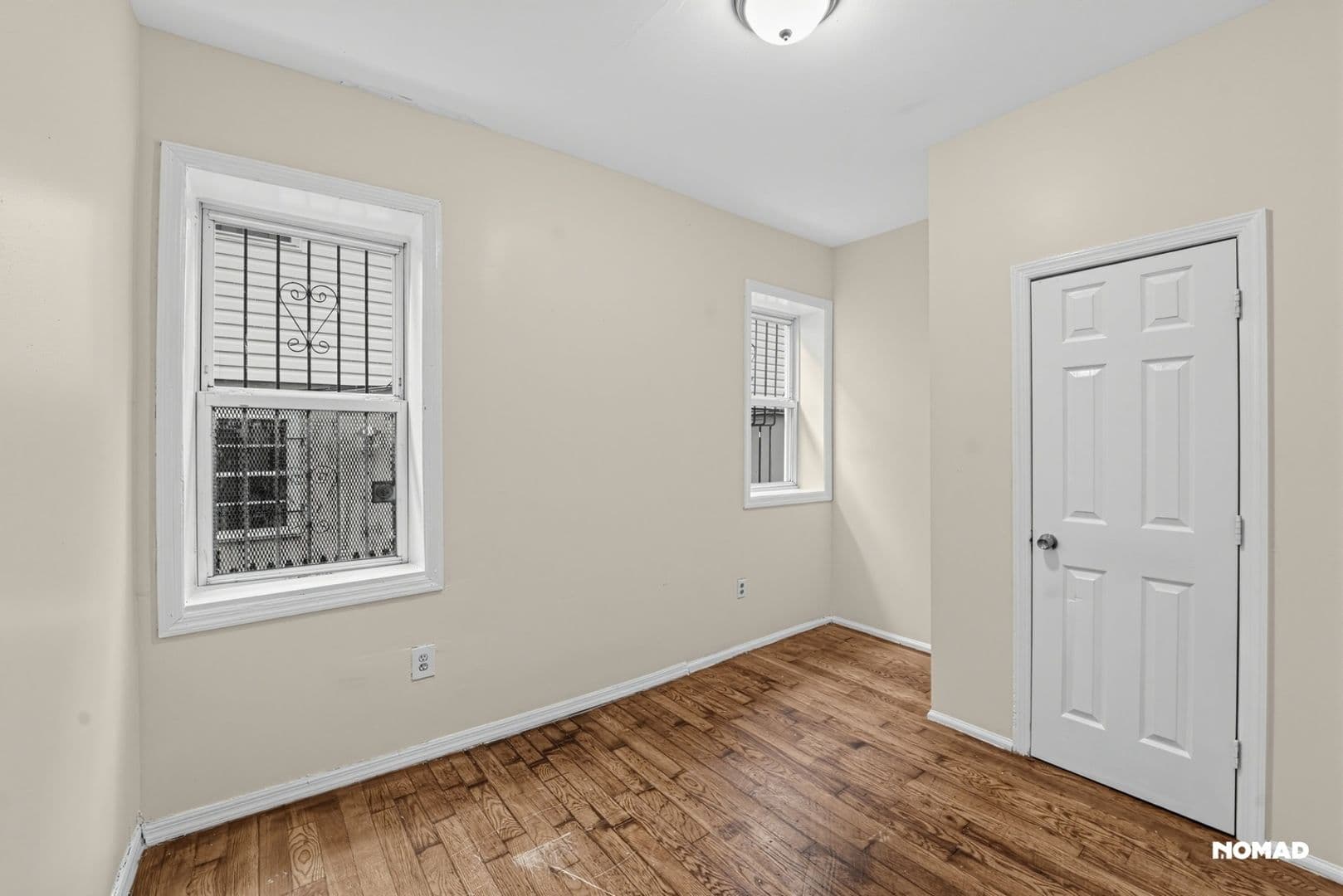 Newark Townhome: 72 Norwood St
