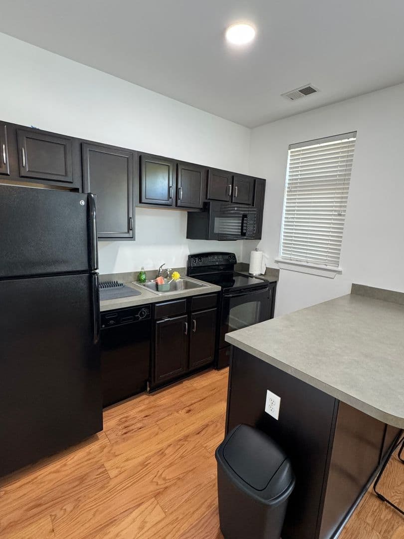 Louisville Condo: 413 Hancock Green Pl