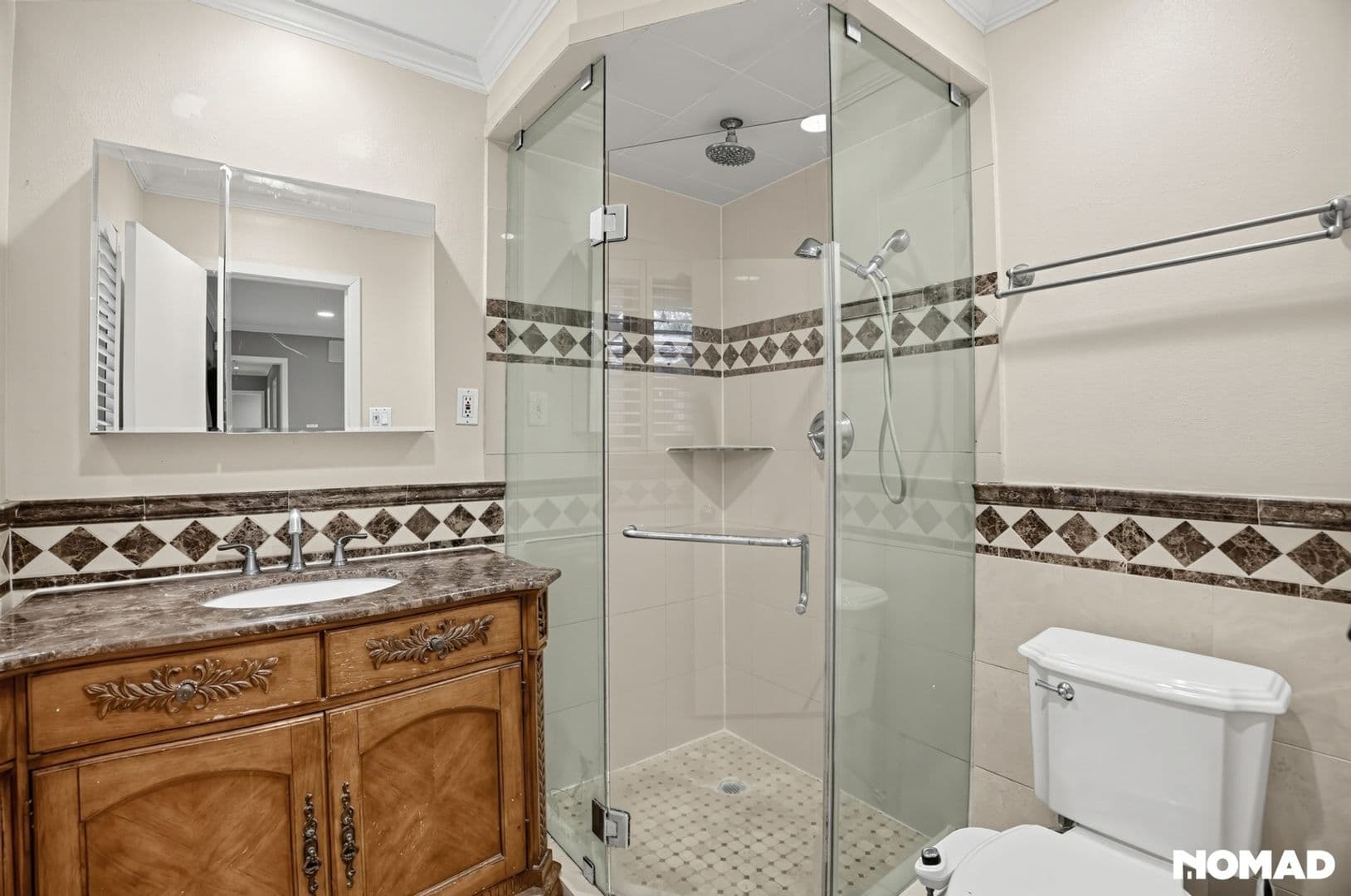 Houston House: 4726 Omeara Dr