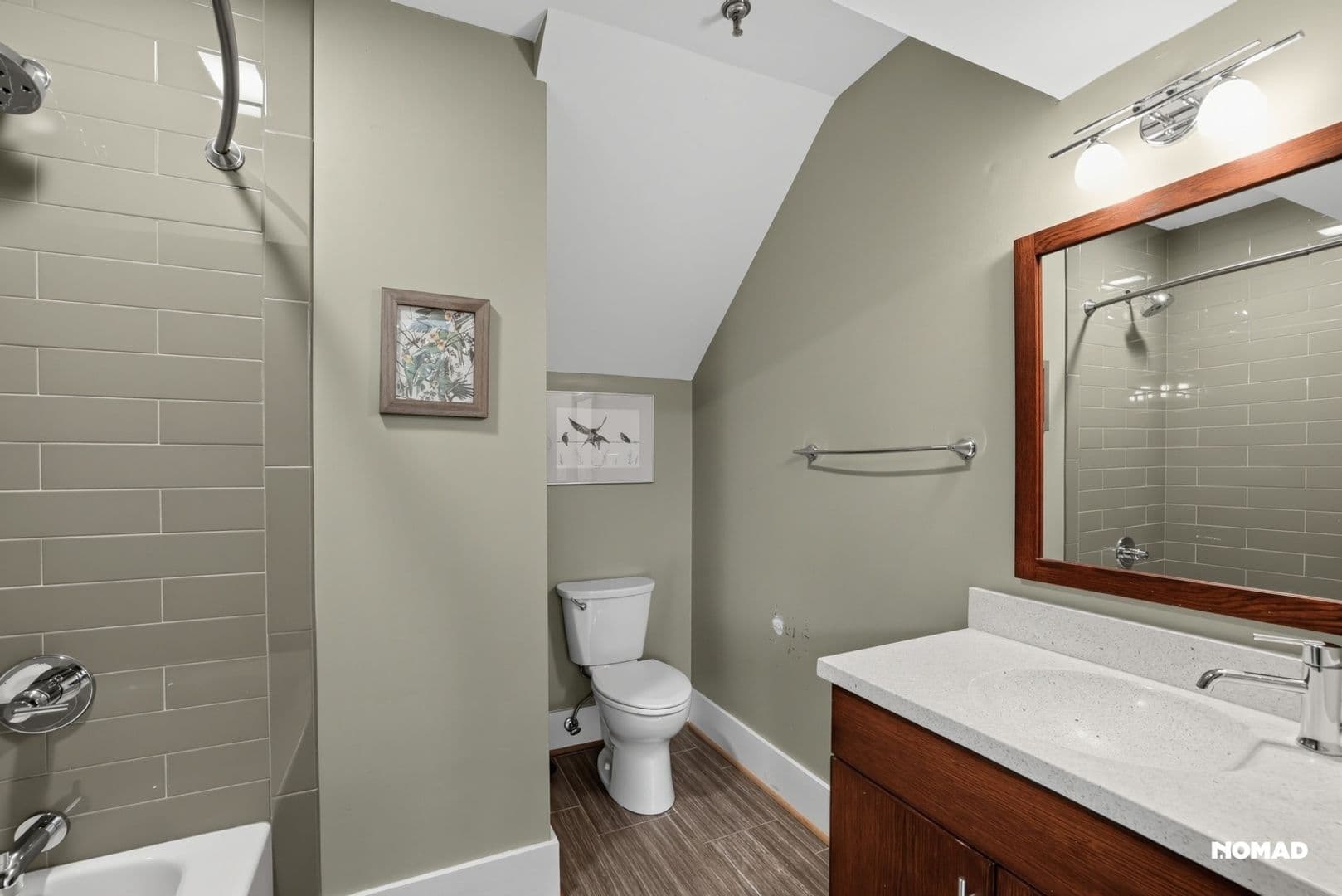 Greenville House: 102 N Main St