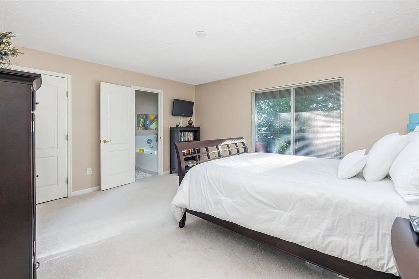 Florence Condo: 1800 Ashley Ct