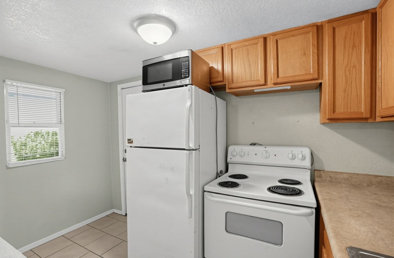 Phoenix Townhome: 1524 W Monroe St