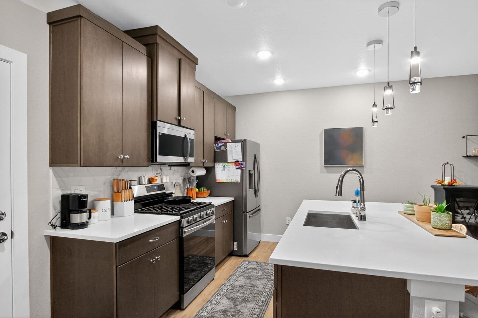 Parker House: 16370 Alzere Pl